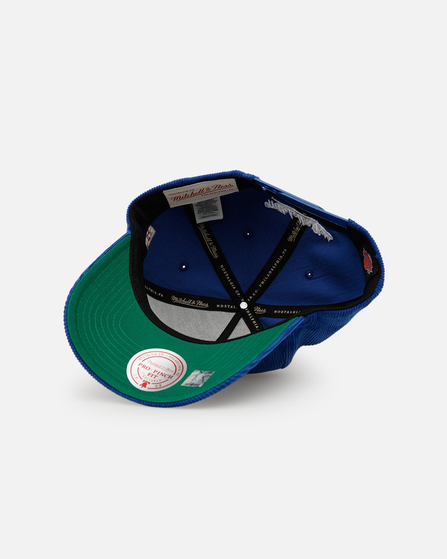 Mitchell & Ness New York Knicks 'Vintage Cord' Pro Pinch Snapback Blue