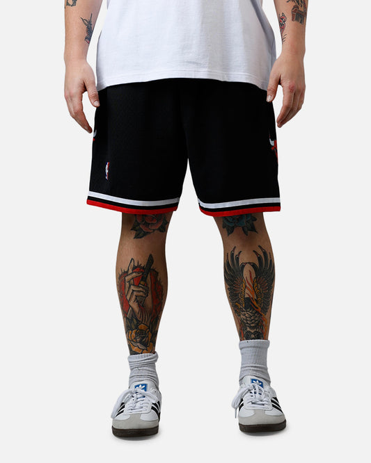 Mitchell & Ness Chicago Bulls 97-98' Swingman Shorts Black